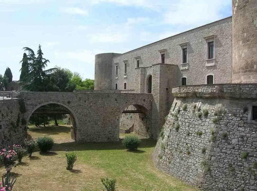 Hotel La Pergola Rionero in Vulture Exterior foto